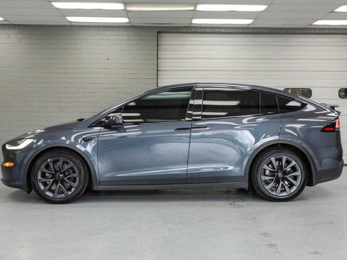 Used 2023 Tesla Model X AWD/4WD image 6