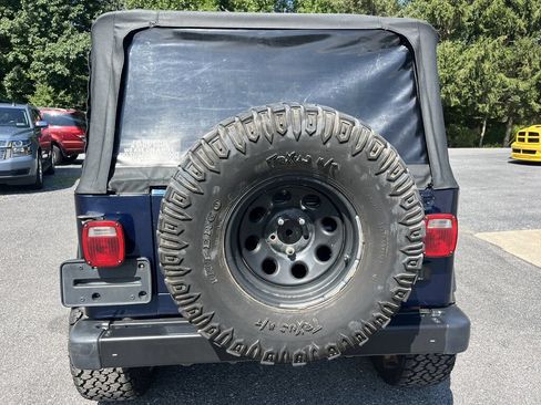 Used 2004 Jeep Wrangler X w/ Wheel Plus Group AWD/4WD image 4