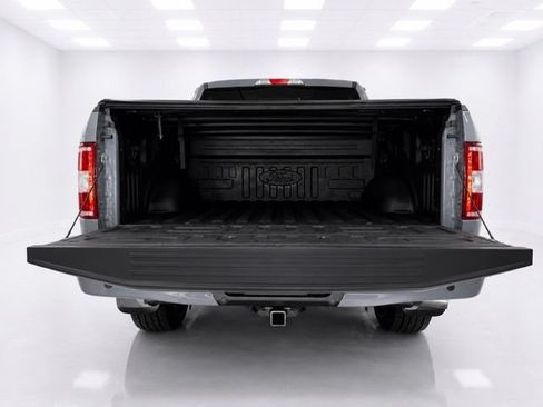Used 2019 Ford F150 XLT w/ Equipment Group 302A Luxury AWD/4WD image 9