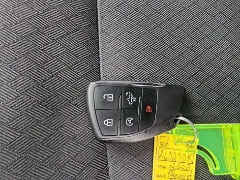 Used 2023 Chevrolet Silverado 1500 LT image 19
