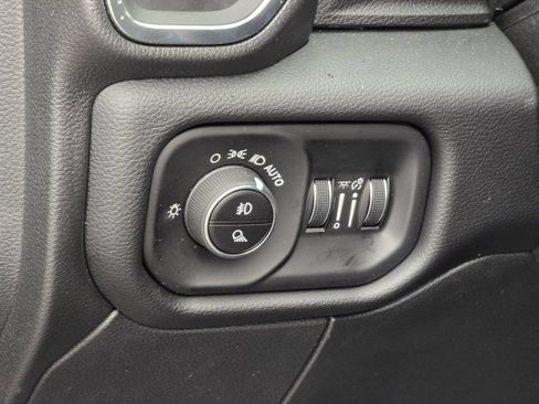 New 2026 RAM 2500 Laramie AWD/4WD image 37