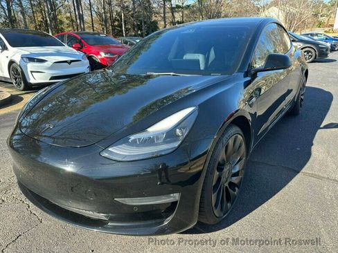 Used 2022 Tesla Model 3 Performance image 3