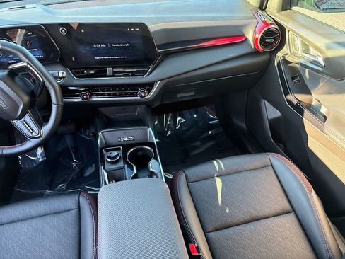 Used 2025 Chevrolet Equinox RS image 20