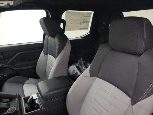 New 2025 Toyota Tacoma TRD Sport image 17