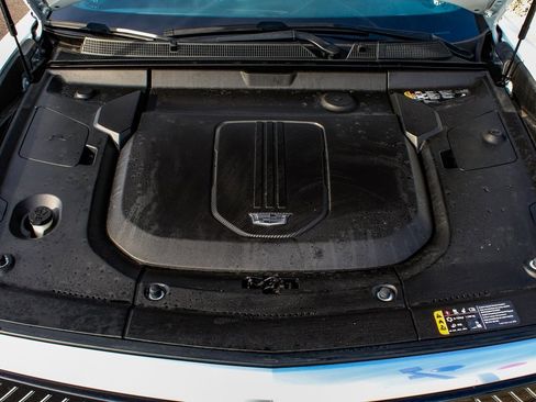 Used 2024 Cadillac Lyriq Tech image 49