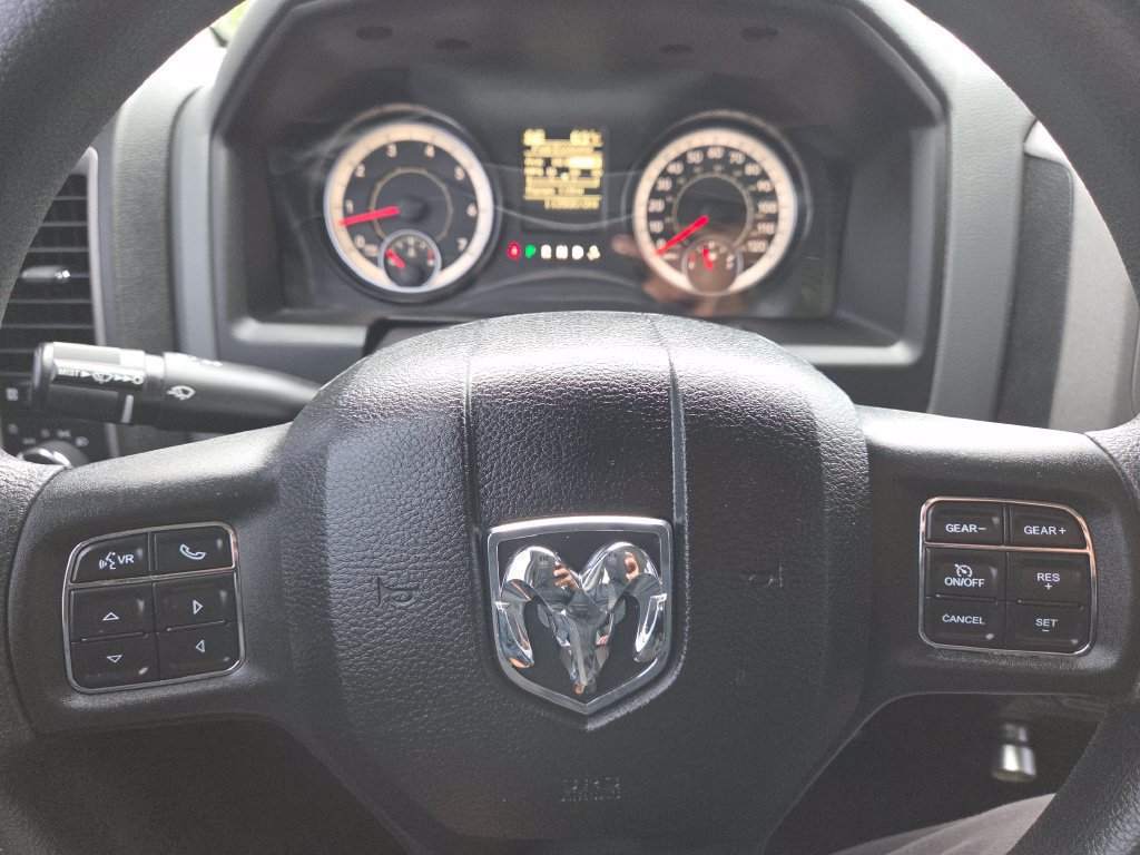 Used 2017 RAM 1500 Express w/ Express Value Package AWD/4WD image 12