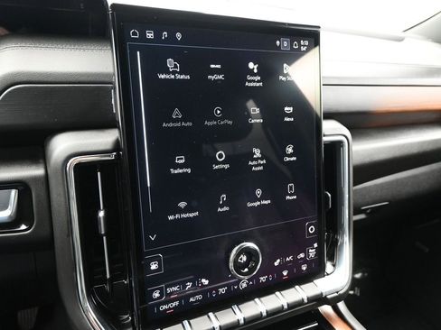 Used 2025 GMC Yukon XL Denali image 15