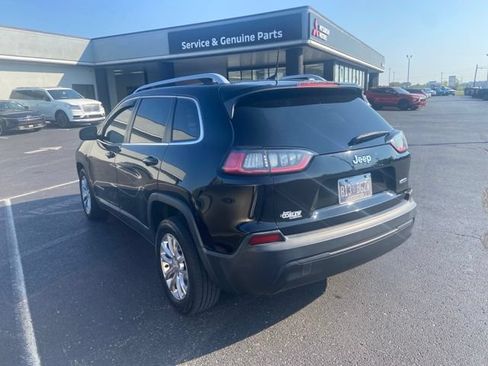 Used 2019 Jeep Cherokee Latitude w/ Popular Appearance Group FWD image 6