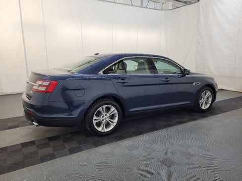 Used 2017 Ford Taurus SEL image 10