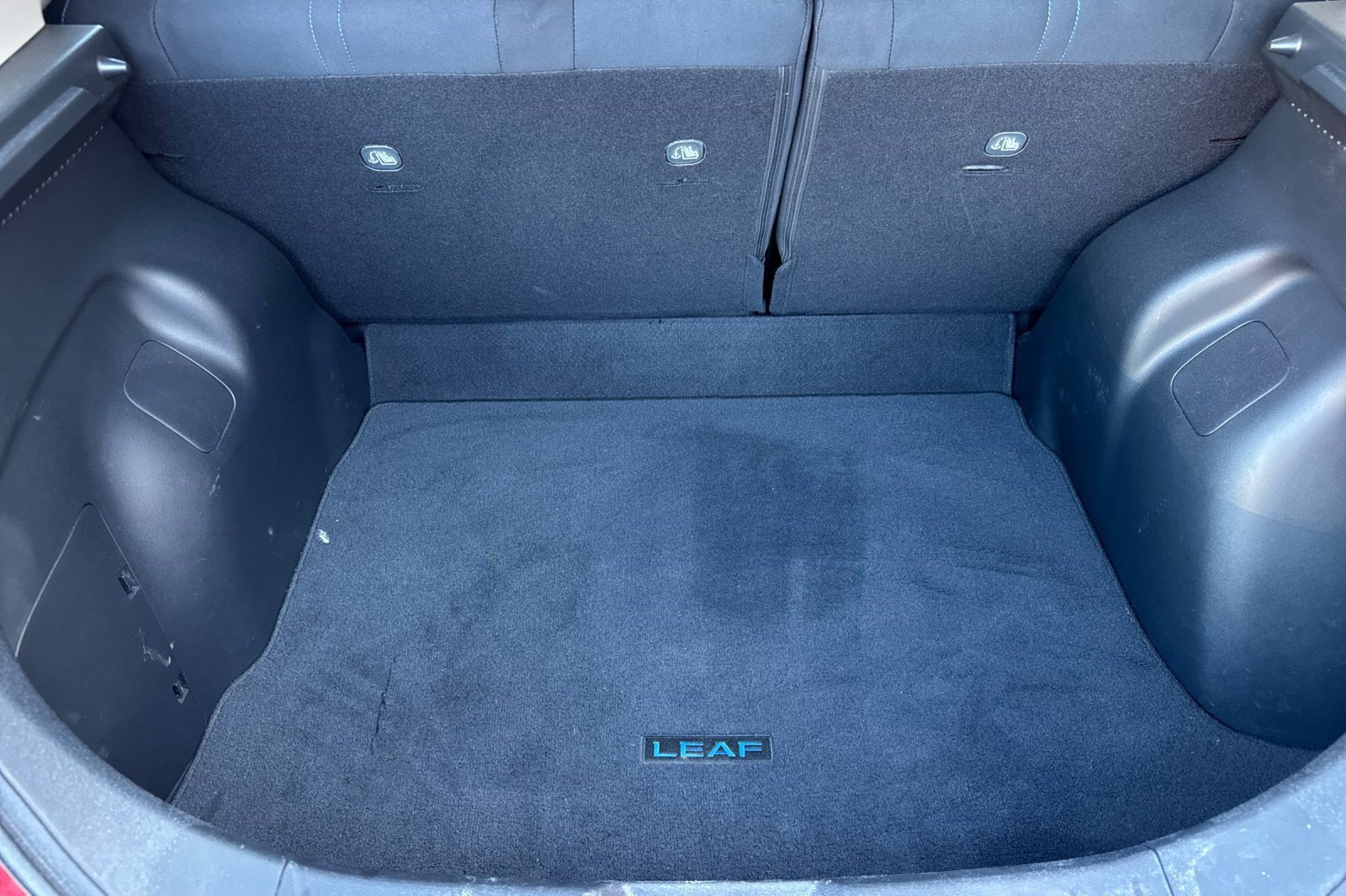 Used 2018 Nissan Leaf SV w/ SV Technology Package FWD image 25