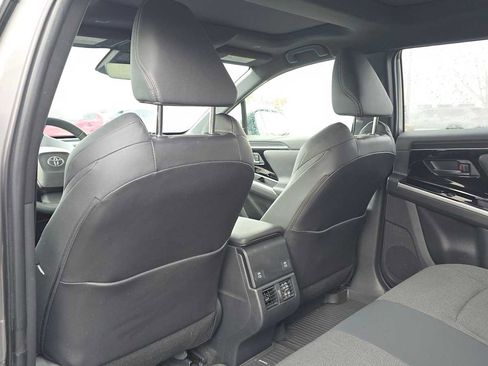 Used 2024 Toyota bZ4X XLE w/ Weather Package image 21