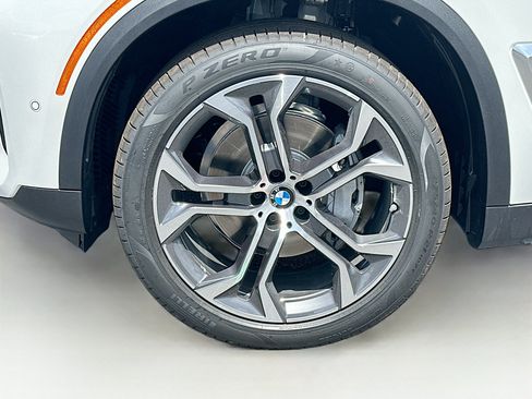 New 2026 BMW X5 sDrive40i w/ Premium Package RWD image 23