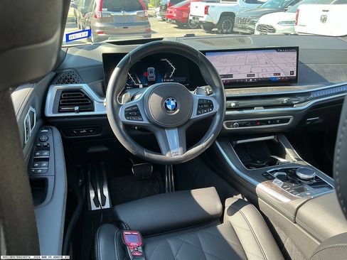 Used 2024 BMW X5 sDrive40i w/ M Sport Package RWD image 12