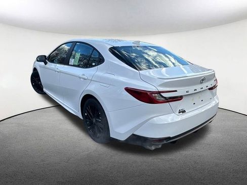 New 2026 Toyota Camry SE FWD image 7