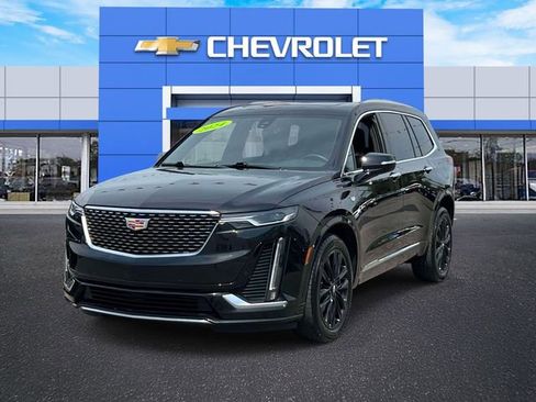 Used 2024 Cadillac XT6 Luxury AWD/4WD image 4