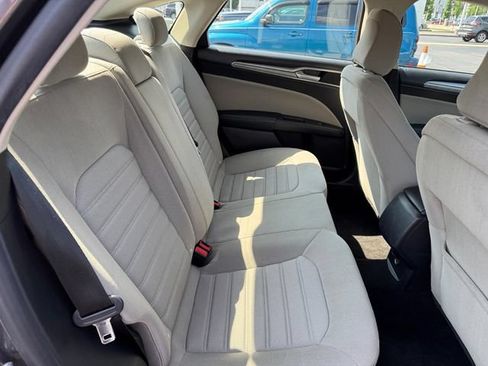 Used 2020 Ford Fusion S FWD image 10