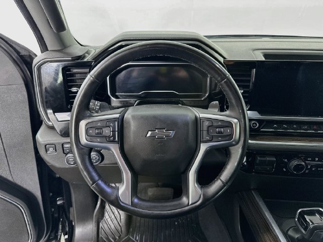 Used 2024 Chevrolet Silverado 1500 RST AWD/4WD image 11