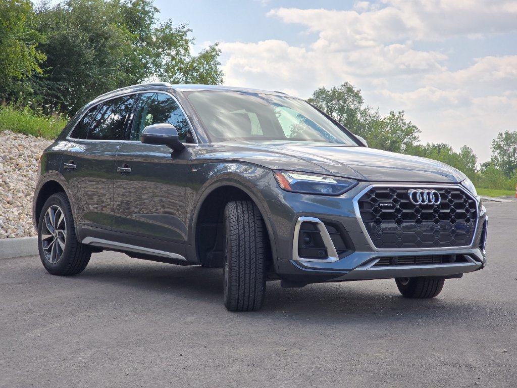 Certified 2023 Audi Q5 2.0T Premium w/ Convenience Package AWD/4WD image 8