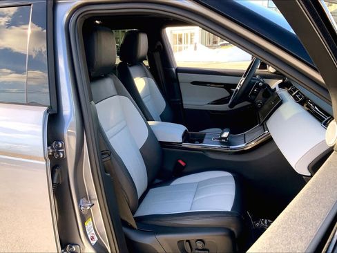Used 2026 Land Rover Range Rover Evoque Dynamic SE AWD/4WD image 15