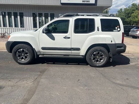 Used 2015 Nissan Xterra PRO-4X w/ Pro-4x Leather Package AWD/4WD image 1