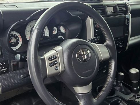 Used 2007 Toyota FJ Cruiser 4WD image 14