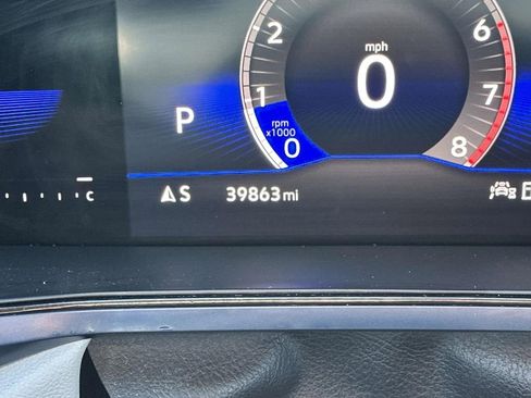 Used 2023 Volkswagen Taos SE w/ Panoramic Sunroof Package image 25