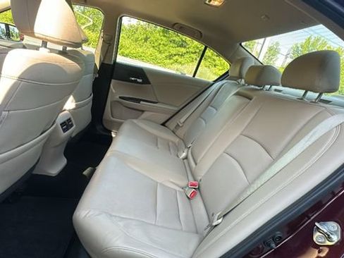 Used 2015 Honda Accord EX-L image 29