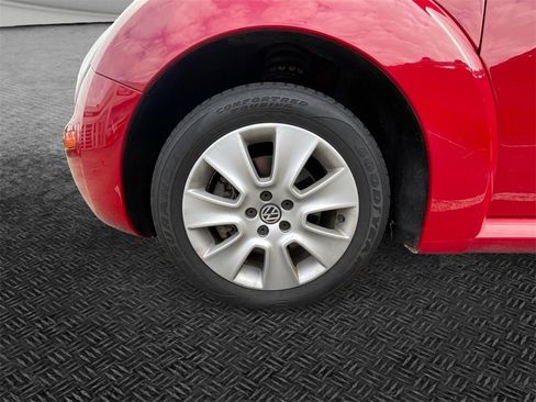 Used 2008 Volkswagen Beetle S image 10