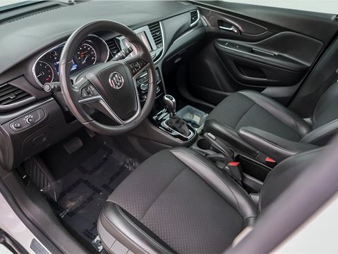 Used 2022 Buick Encore Preferred w/ Safety Package image 13