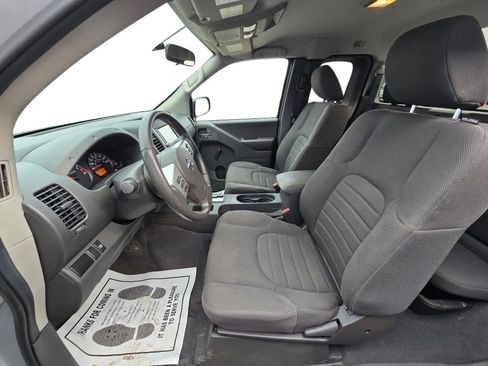 Used 2019 Nissan Frontier S image 11