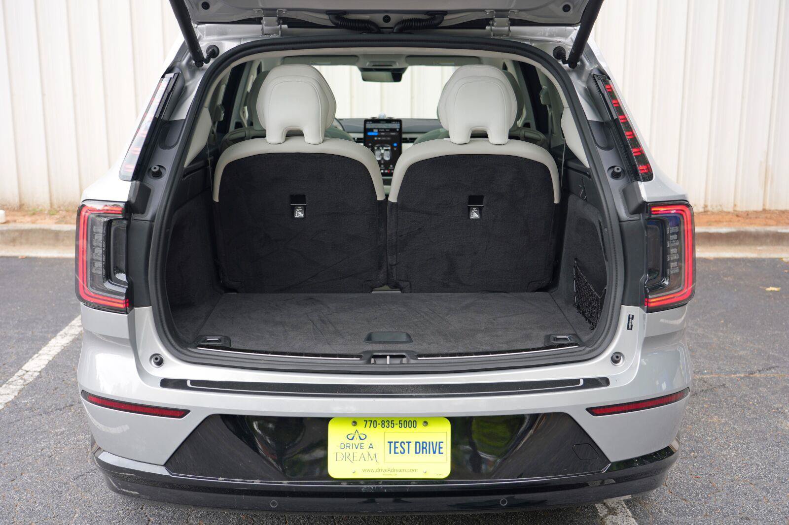Used 2025 Volvo EX90 Ultra AWD/4WD image 10