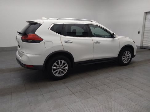 Used 2017 Nissan Rogue SV AWD/4WD image 10