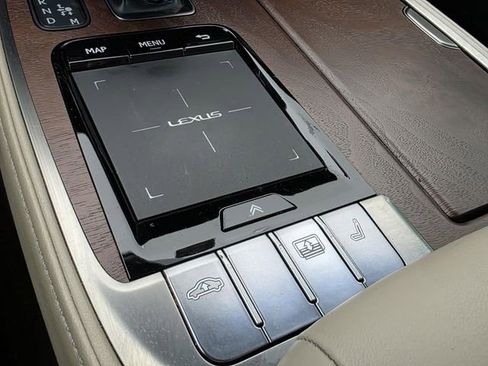 Used 2020 Lexus LS 500 w/ Interior Upgrade Package RWD image 24