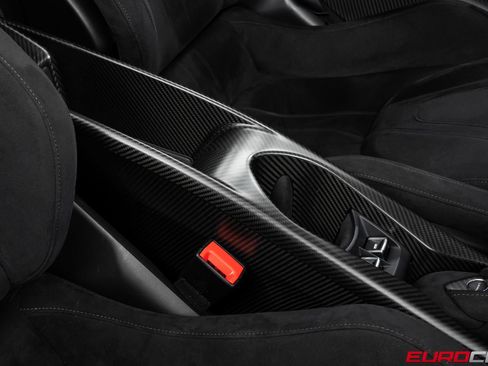 Used 2022 McLaren 765LT RWD image 42