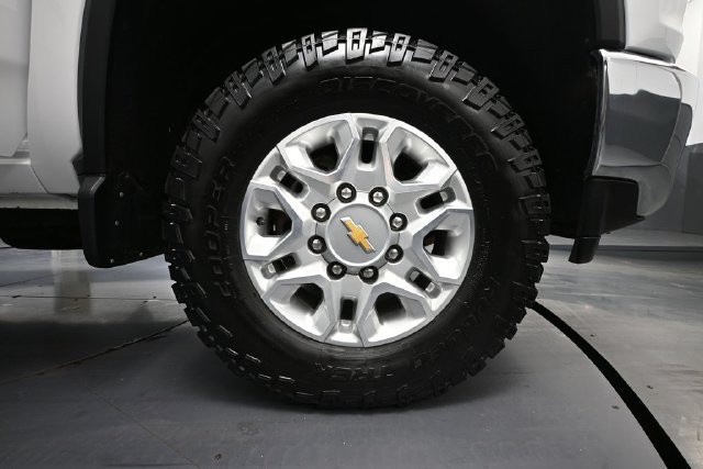 Used 2023 Chevrolet Silverado 3500 LT w/ Convenience Package AWD/4WD image 12