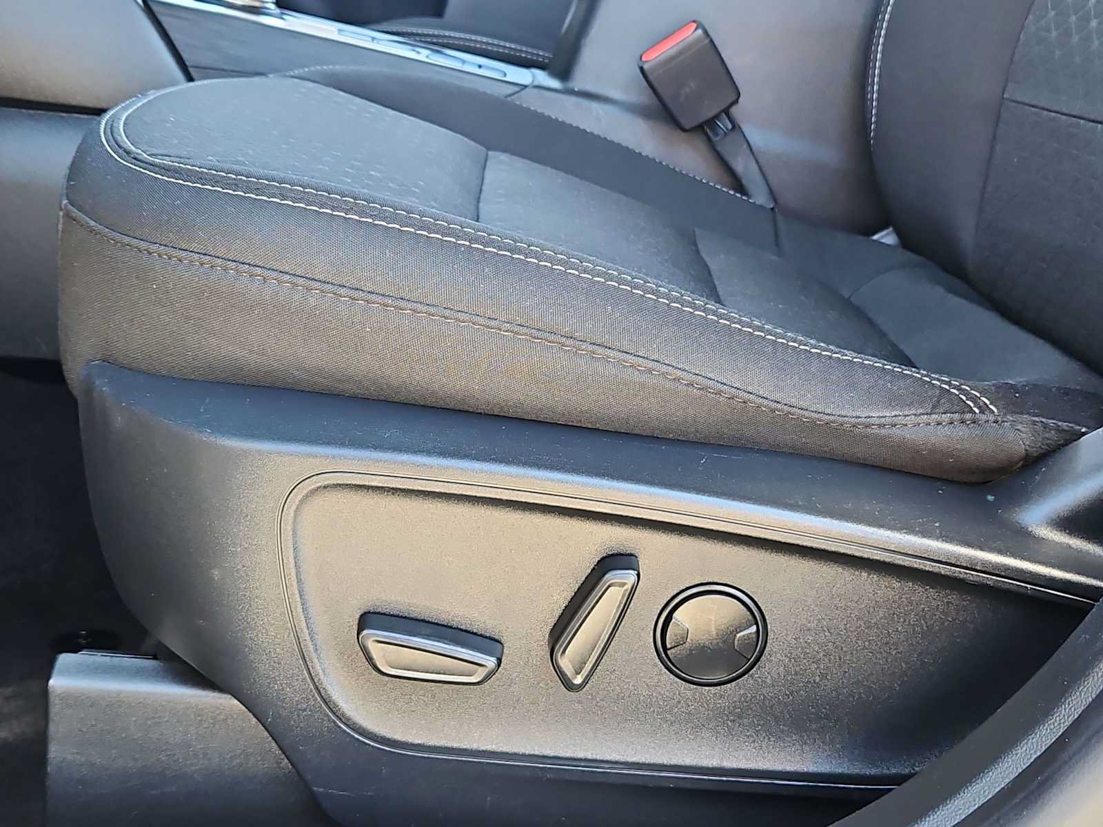 Used 2024 Ford Escape Active AWD/4WD image 17