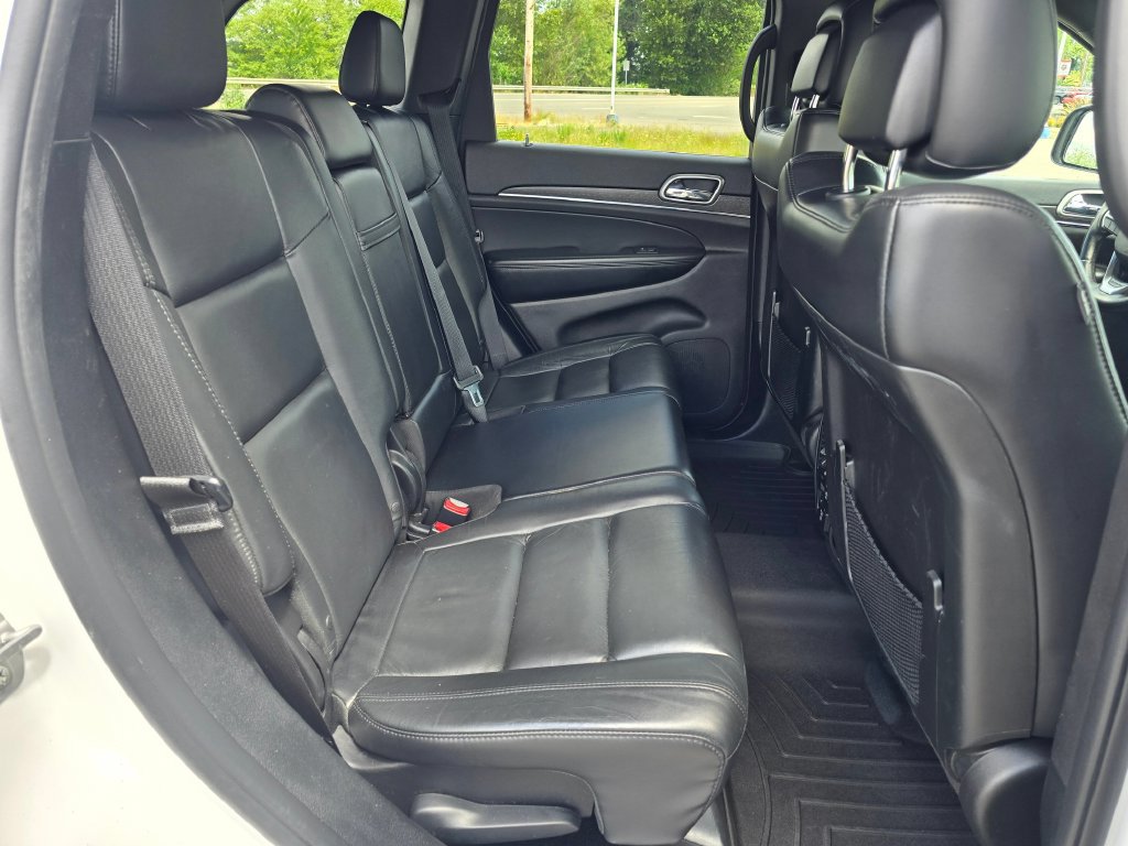 Used 2018 Jeep Grand Cherokee Limited AWD/4WD image 22