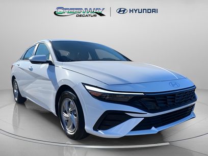New 2026 Hyundai Elantra SE