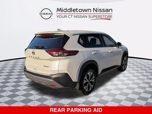 Used 2021 Nissan Rogue SV AWD/4WD image 3