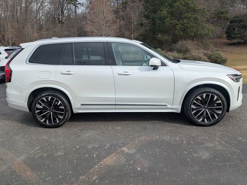 New 2026 Volvo XC90 T8 Ultra w/ Lounge Package image 7