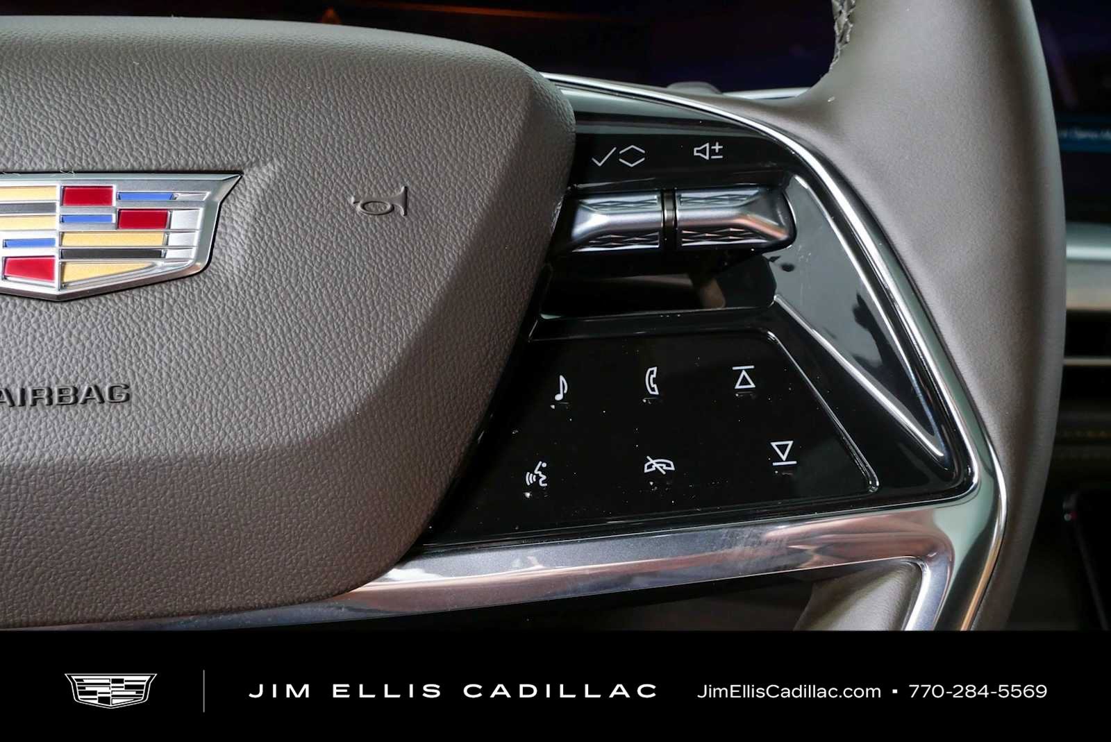New 2026 Cadillac Escalade Luxury AWD/4WD image 13