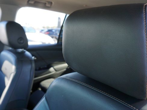 Used 2019 Chevrolet Traverse RS image 24