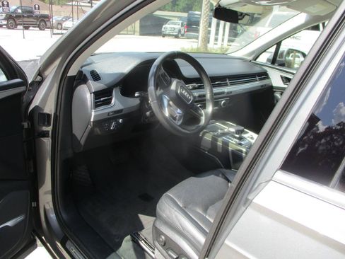 Used 2018 Audi Q7 3.0T Prestige AWD/4WD image 13