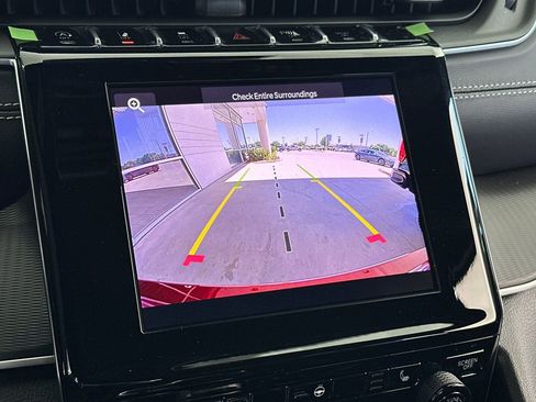 New 2025 Jeep Grand Cherokee Laredo w/ Luxury Tech Group I RWD image 20