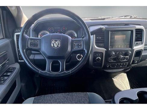 Used 2016 RAM 2500 Big Horn image 9