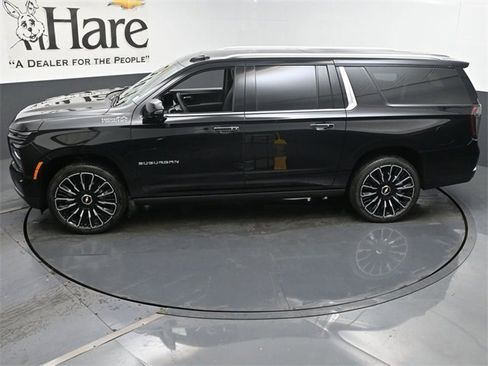 New 2026 Chevrolet Suburban High Country w/ LPO, Illumination Package image 37