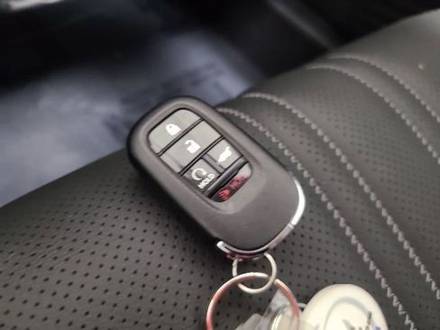 Certified 2025 Honda HR-V EX-L image 38