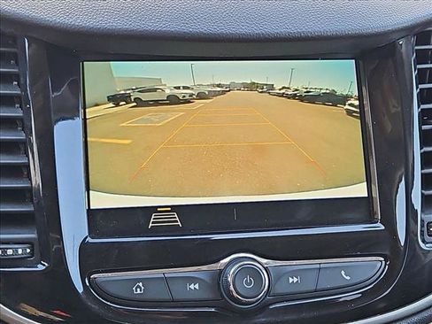 Certified 2018 Chevrolet Trax LT w/ LT Convenience Package AWD/4WD image 19
