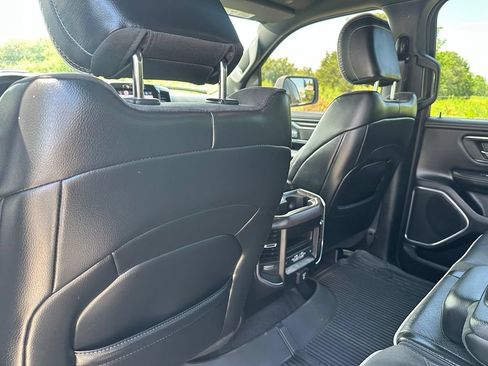 Used 2025 RAM 1500 Laramie AWD/4WD image 22