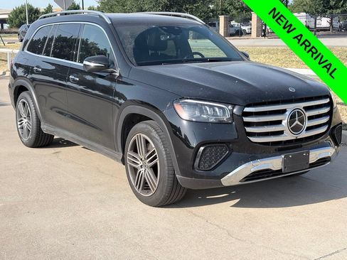 Used 2025 Mercedes-Benz GLS 450 4MATIC image 1